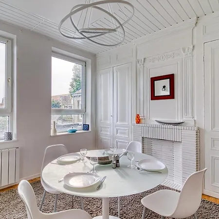 Apartment Le Majestin - Appt 6p Centre Calais